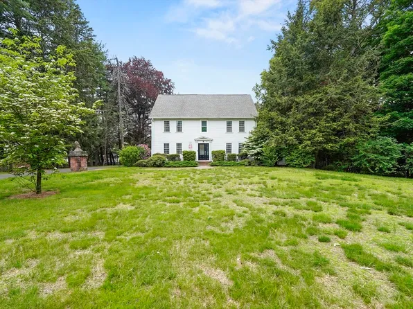 384 Longmeadow St, Longmeadow, MA 01106