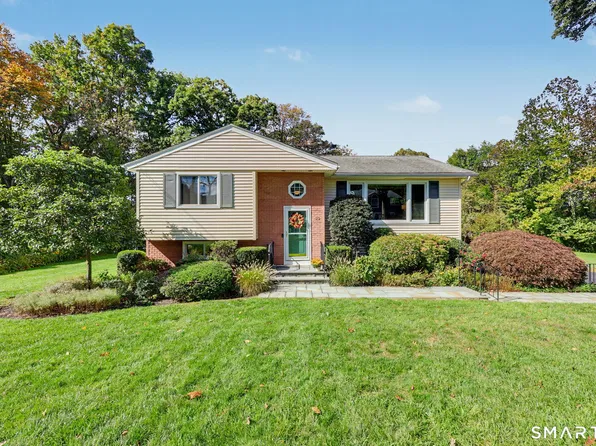 23 Rae Lane, Norwalk, CT 06850