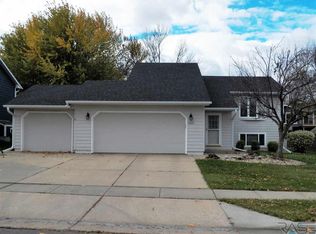 1301 S Hillview Rd, Sioux Falls, SD 57110
