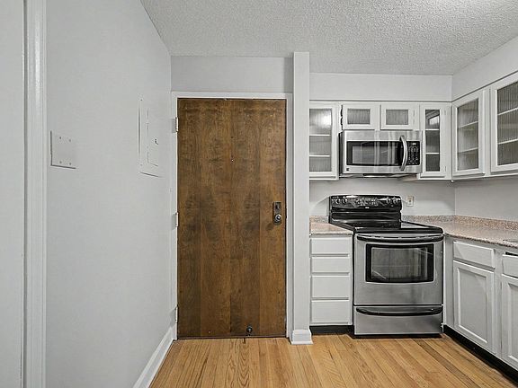 5th image of 109 N Main St APT 1202