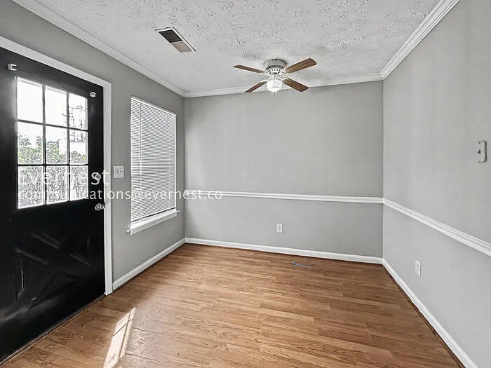 4256 Worth St — Photo 9