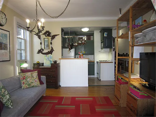 Sold by Douglas Elliman | media 27