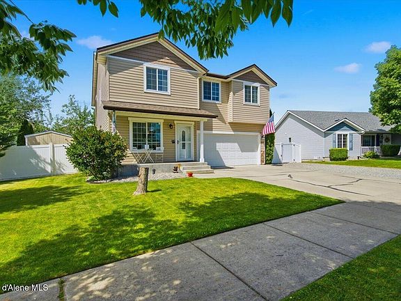 2nd image of 1879 E Warbler Ln