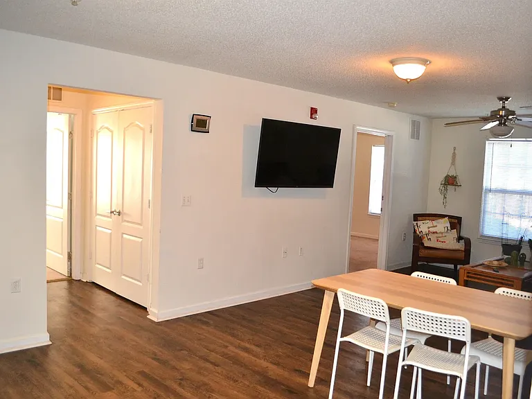 3000 S Adams St #514 — Photo 2