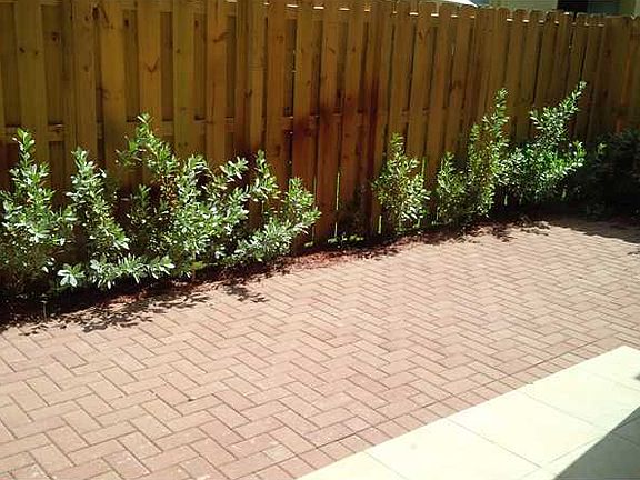 5th image of 8177 Nw 115 Ct