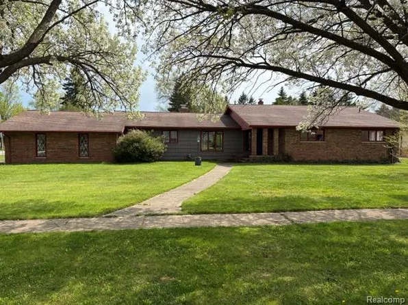 714 Garden St, Harbor Beach, MI 48441