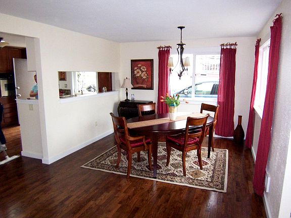 front unit dining room