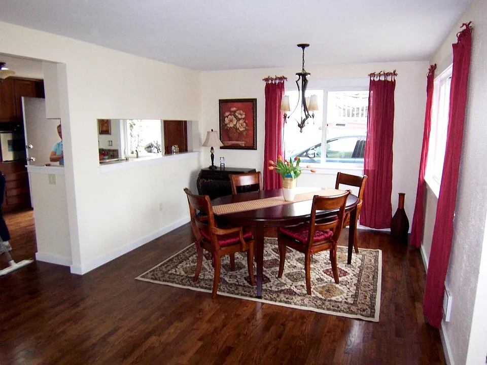 front unit dining room