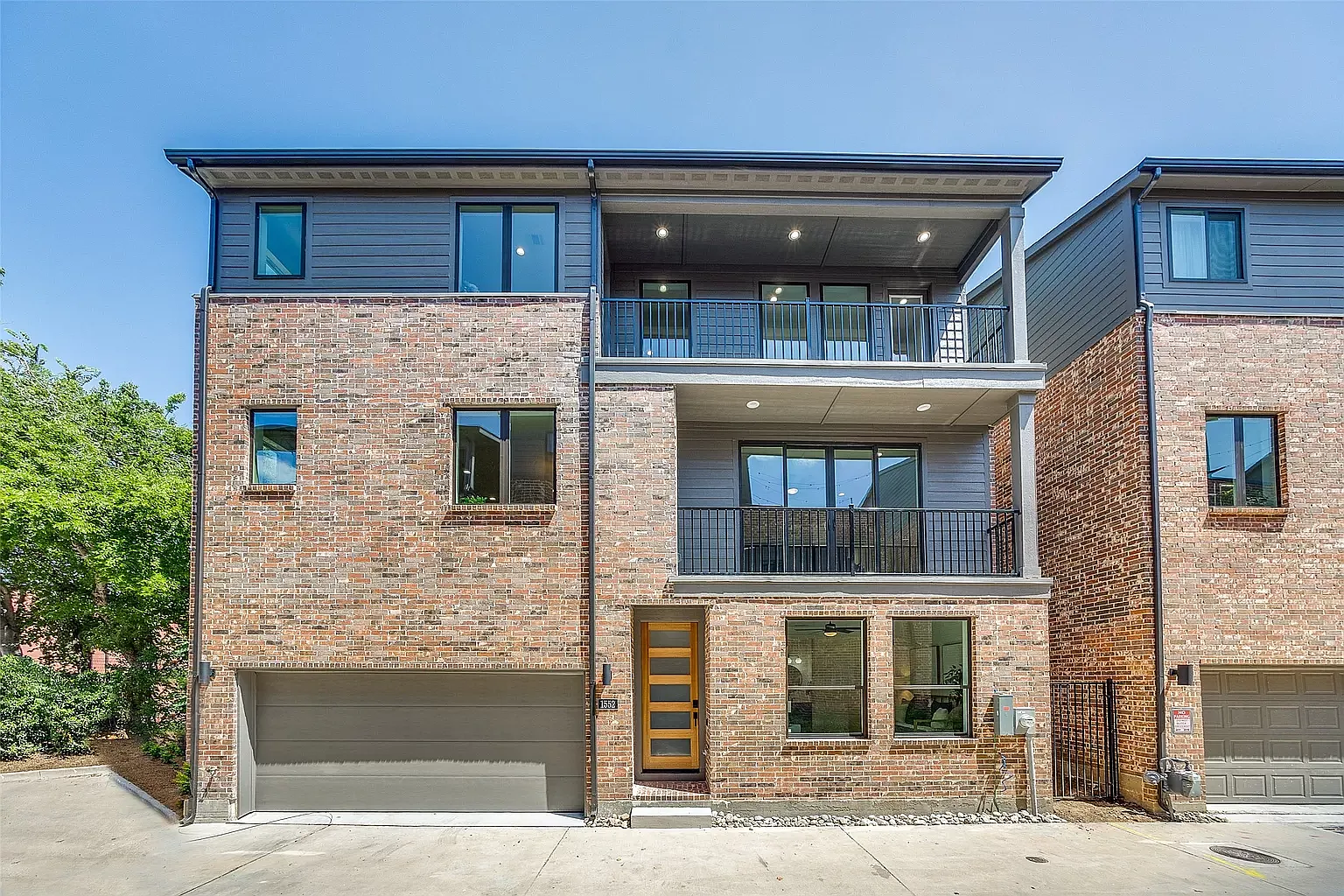 2 bed, 2.5 bath, 2097 sqft, $2,998 — Photo 1