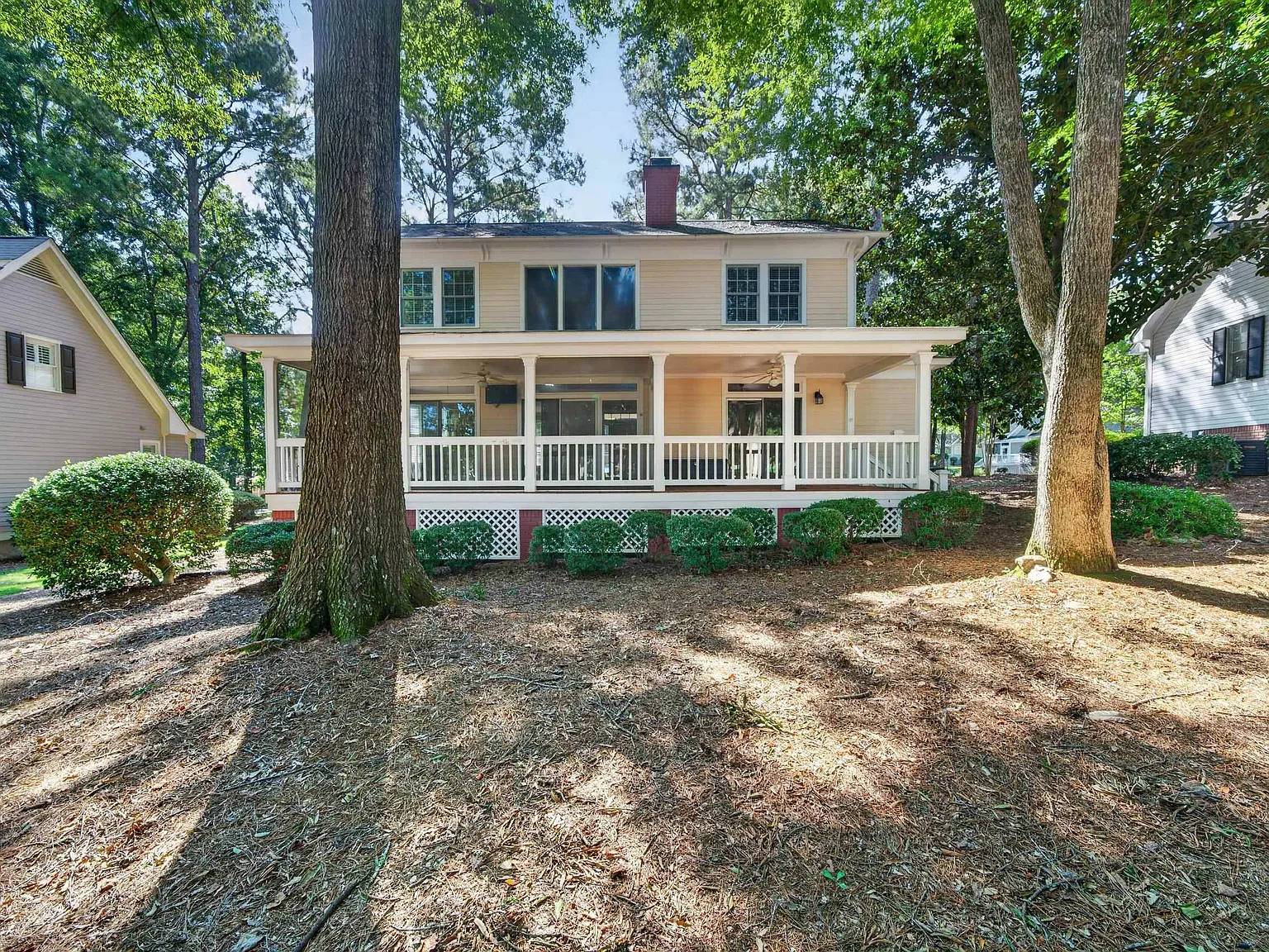 3 bed, 2.5 bath, 2152 sqft, $3,200 — Photo 3