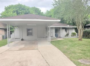 4514 Oak Shadows Dr, Houston, TX 77091