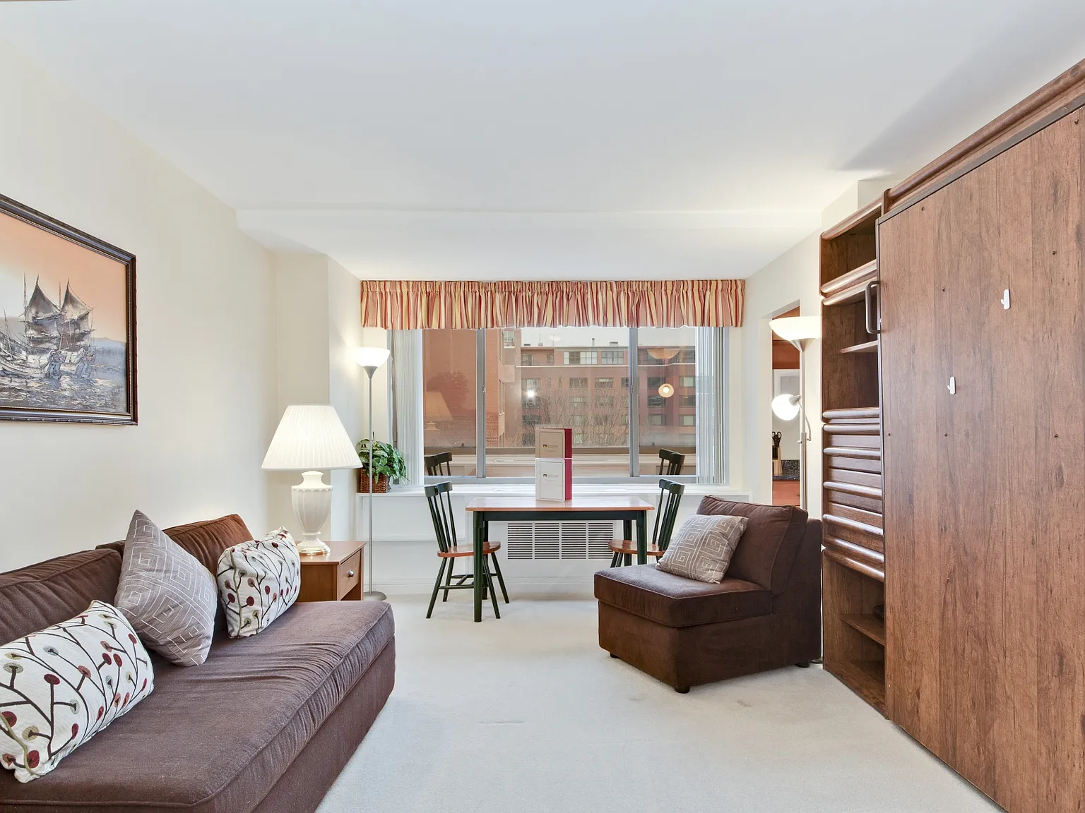 Studio, 425 sqft, $2,340 — Photo 2