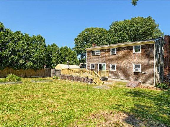 3rd image of 5 Monterey Dr