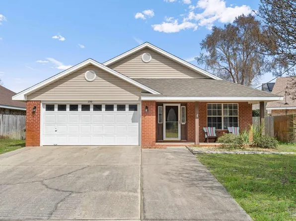 399 Pristine Water Ln, Mary Esther, FL 32569