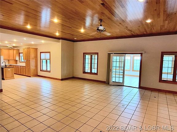 3rd image of 1743 Singing Oaks Dr