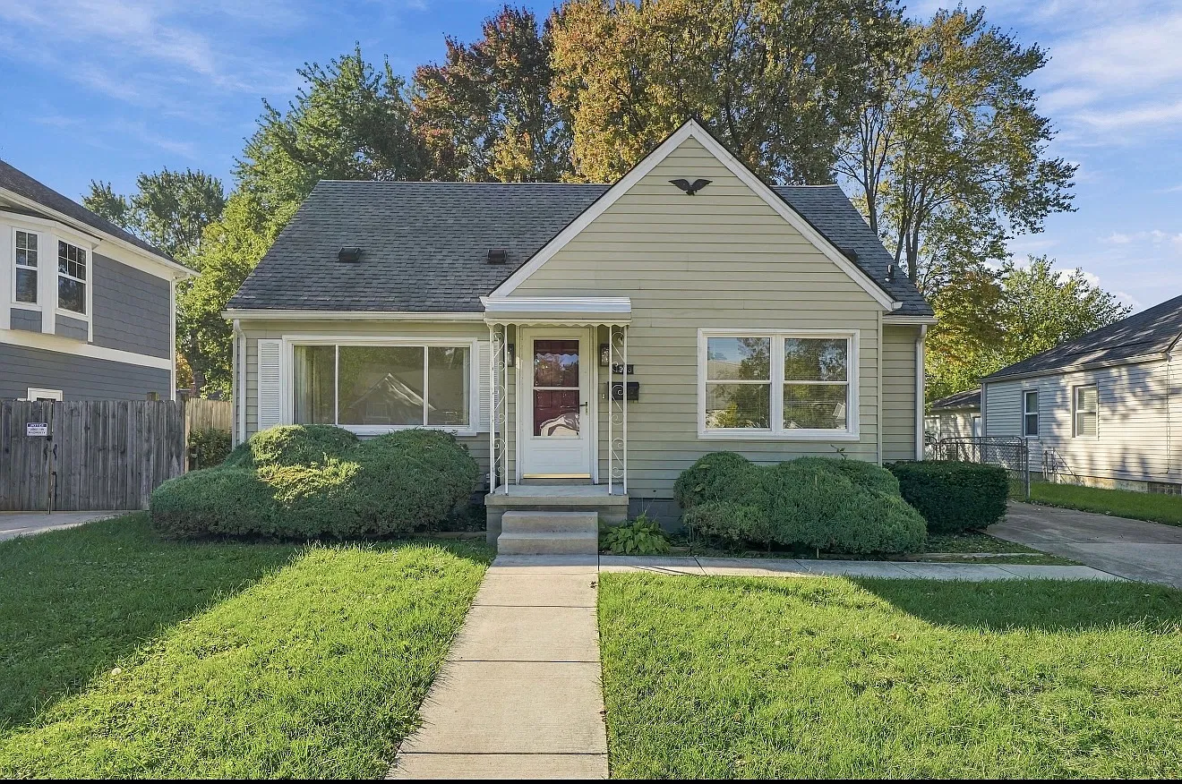 3 bed, 1087 sqft, $1,795 — Photo 1