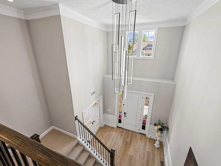 233 Lake Balaton Dr — Photo 13