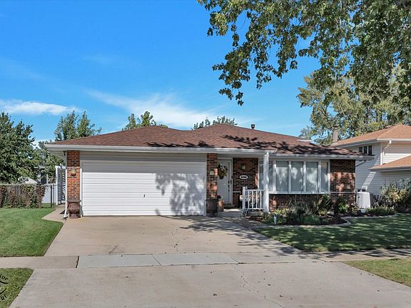 3rd image of 6406 182nd St