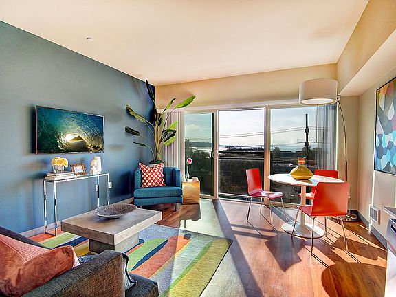5th image of 600 Elliott Ave W APT 313