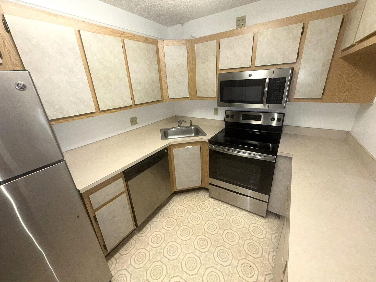3676 Alder Dr — Photo 1