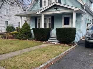 150 W Marie St, Hicksville, NY 11801