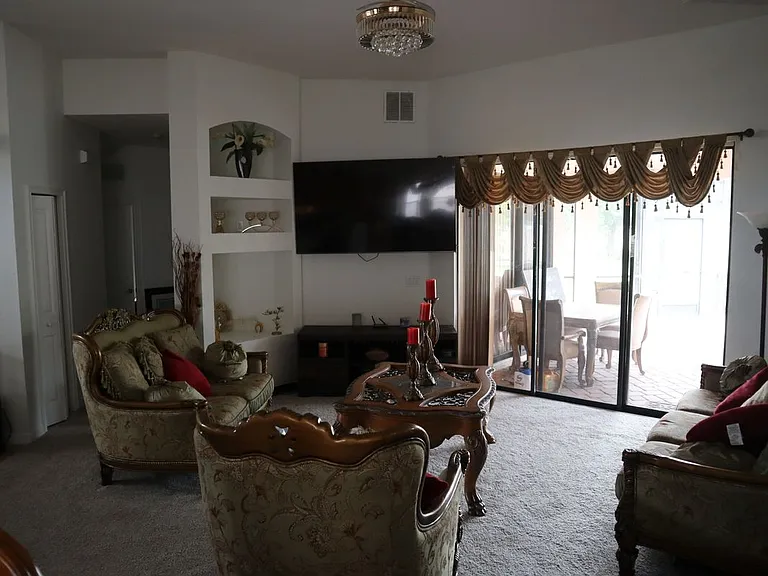 305 Villa Sorrento Cir — Photo 8