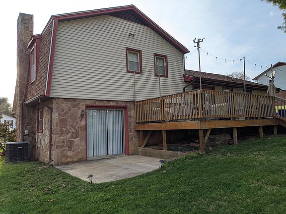 3rd image of 80 Henley Dr NW