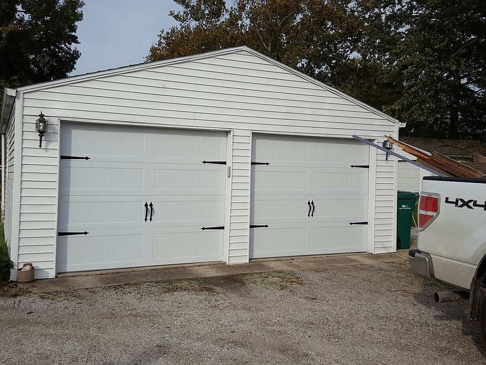 2nd image of 2377 E Converse Ave