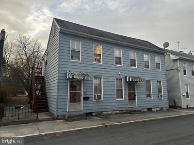 208-210 E Locust St, Mechanicsburg, PA, 17055