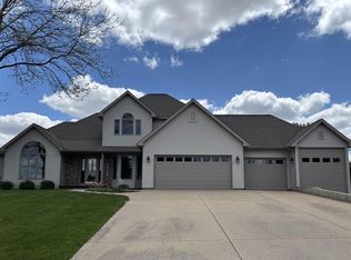 2717 Olin Way, Sun Prairie, WI 53590