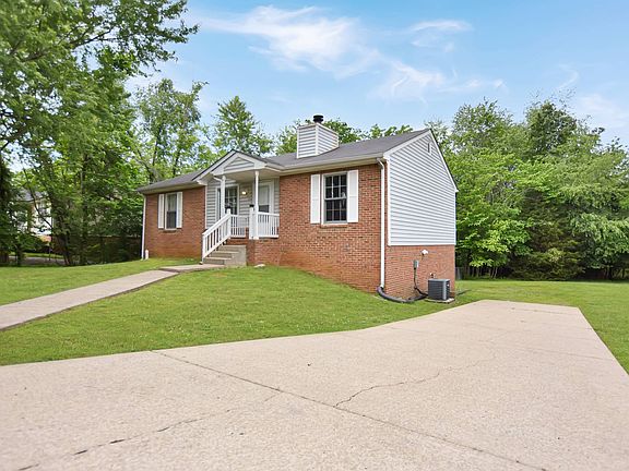 2nd image of 910 Ryan Dr