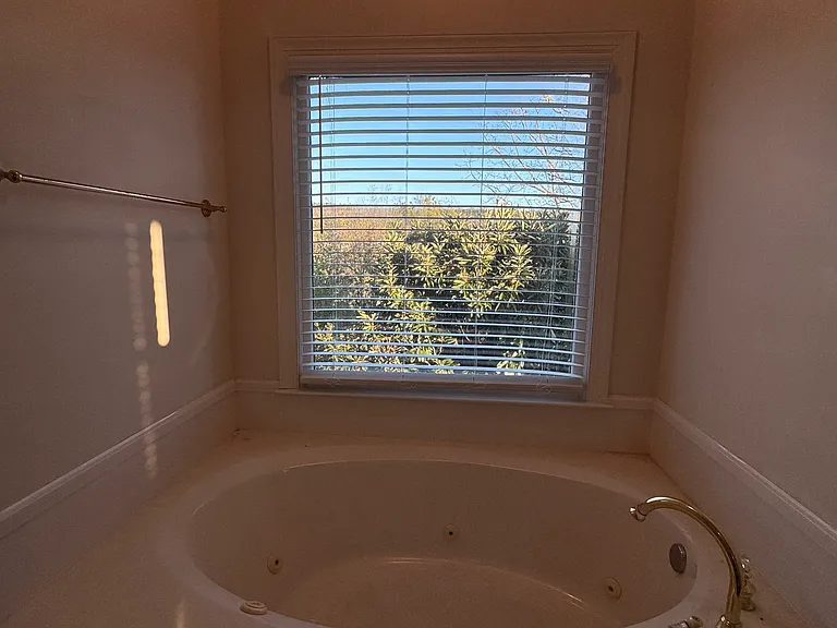 5050 Eagle Crest Rd — Photo 13