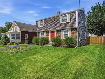 37 Planet Ave, Riverside, RI, 02915