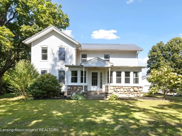 1877 Packard Hwy, Charlotte, MI 48813