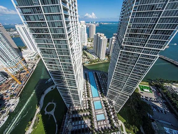 2nd image of 485 Brickell Ave APT 4711