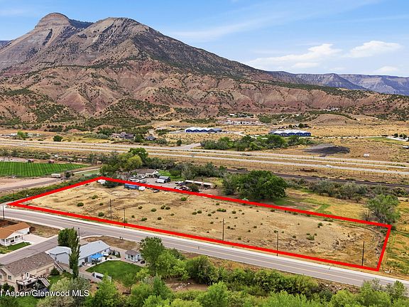 2nd image of 700 Cardinal Way