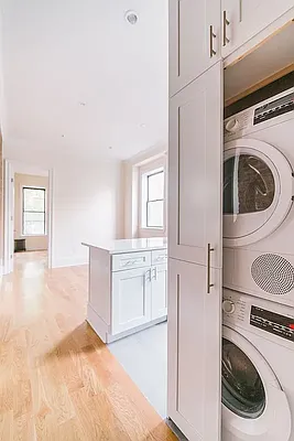 Rented by REAL New York | media 15