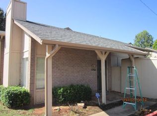 9756 Hefner Village Blvd, Oklahoma City, OK 73162