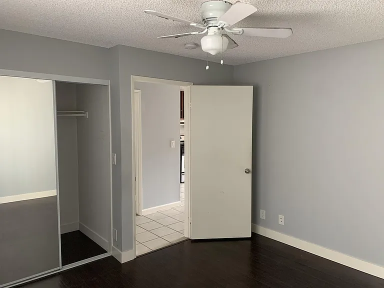 4323 Perlita Ave #8 — Photo 8