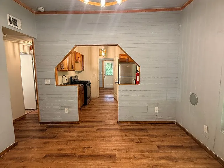 1229 NE 3rd Ave — Photo 6