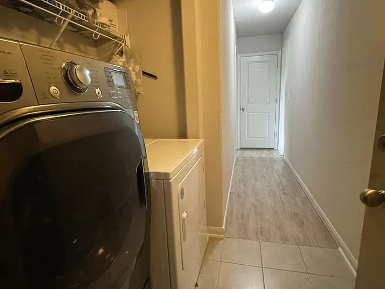420 Ferrule Dr #B — Photo 17