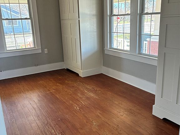 3rd image of 109 S West St