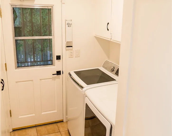 5054 Encino Ave — Photo 33