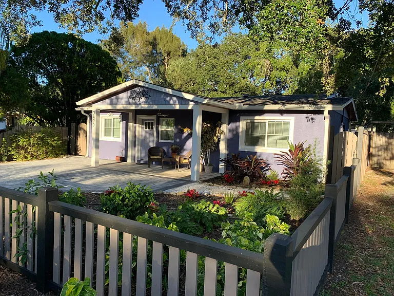 3403 Saxon Dr — Photo 12