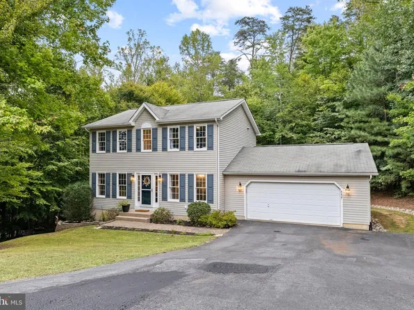 8427 Tompkins Dr, King George, VA 22485