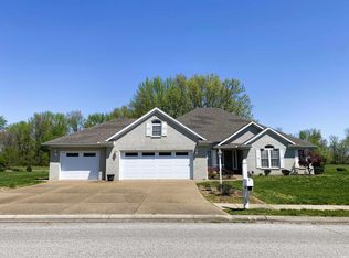 2730 Thornhill Dr, Evansville, IN 47725