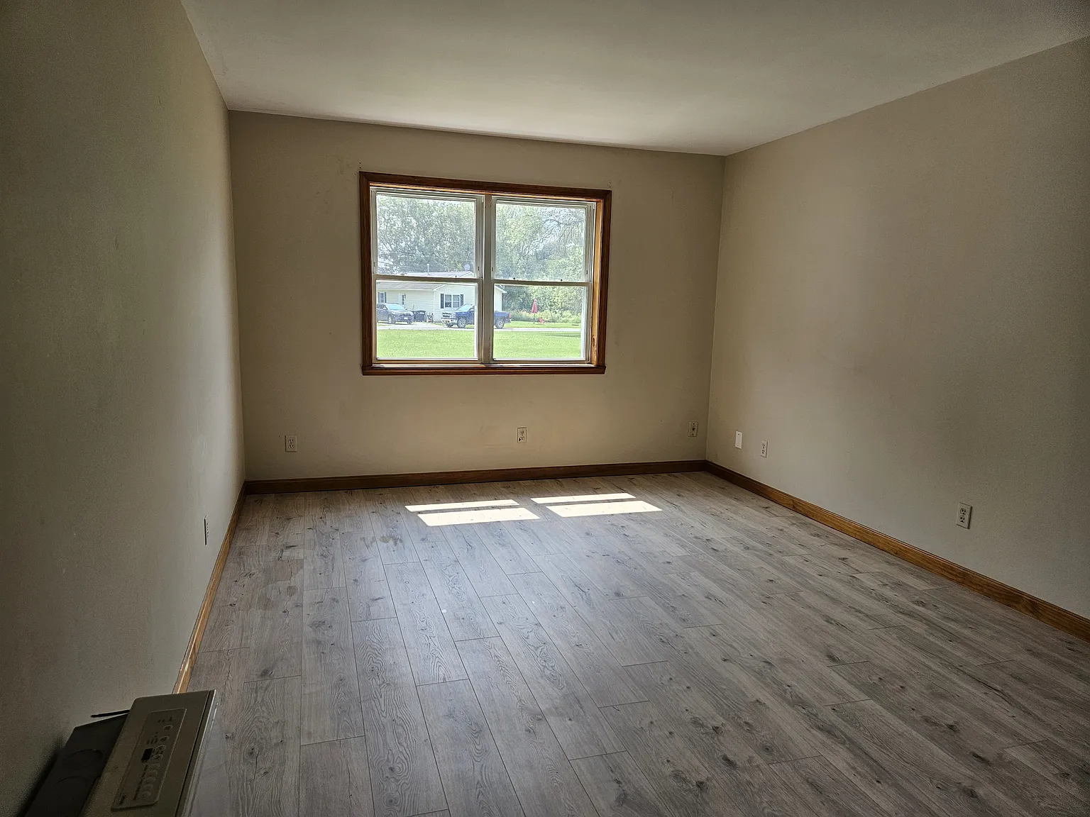 2 bed, 864 sqft, $2,100 — Photo 2
