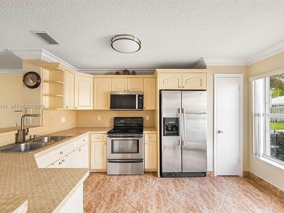 5th image of 18863 NW 52nd Ct