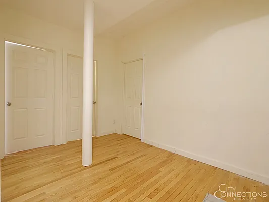 Rented by City Connections Realty | media 19