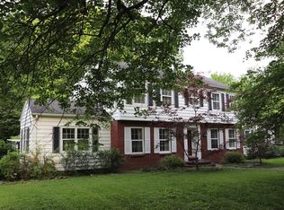 26 Maywood Dr, Danville, IL 61832
